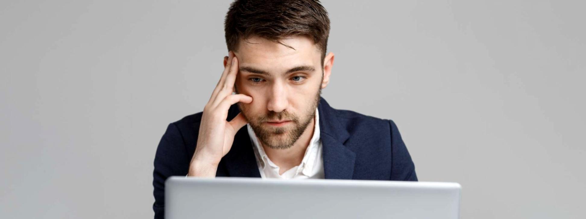 Équipe Quorivantelo travaillant sur des stratégies SEO locales